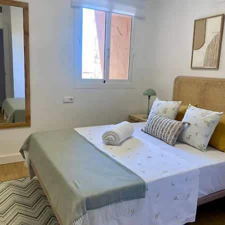 Modern Flat With Sea Views