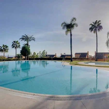 Modern Flat With Sea Views *