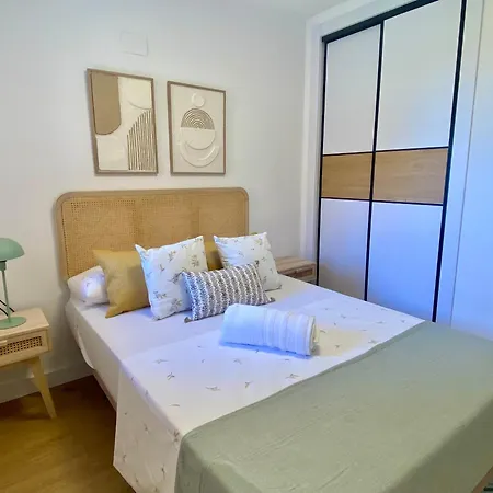 Modern Flat With Sea Views *