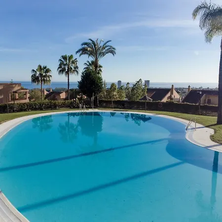 Modern Flat With Sea Views *