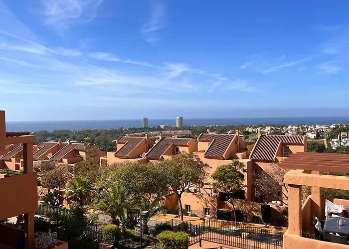 شقة Modern Flat With Sea Views *