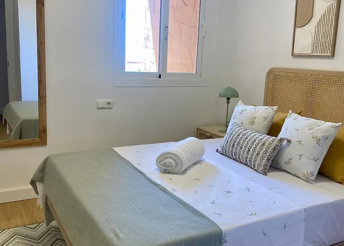 Modern Flat With Sea Views